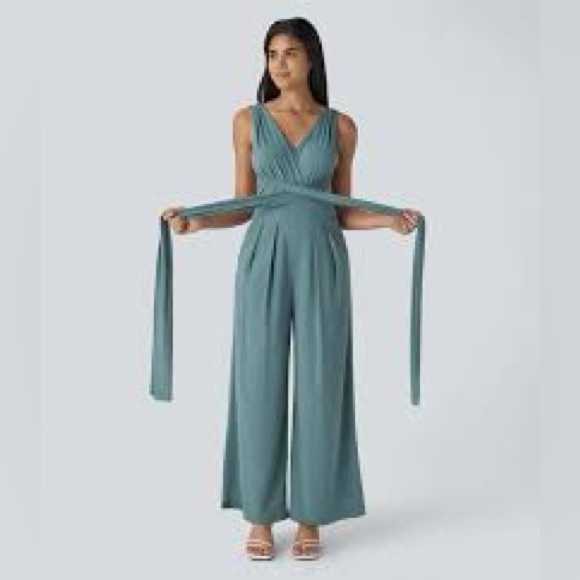 Halara Jumpsuit XS NWT Breezeful Backless Crisscross Tie Back-Versatile MSRP $55 - Picture 2 of 7